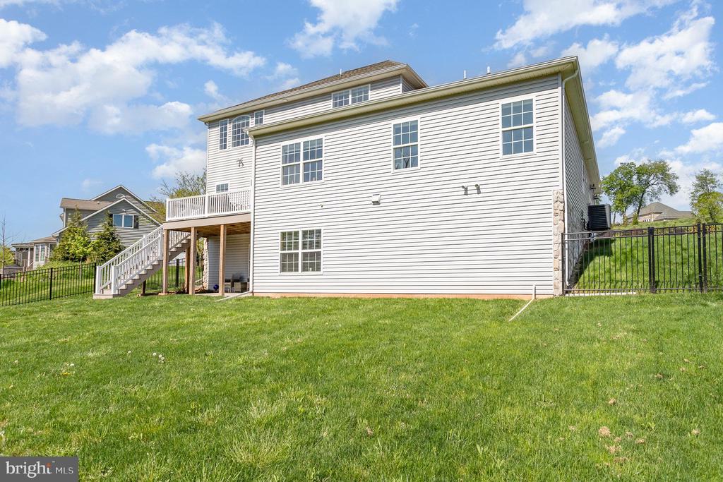 51 COBBLE LANE