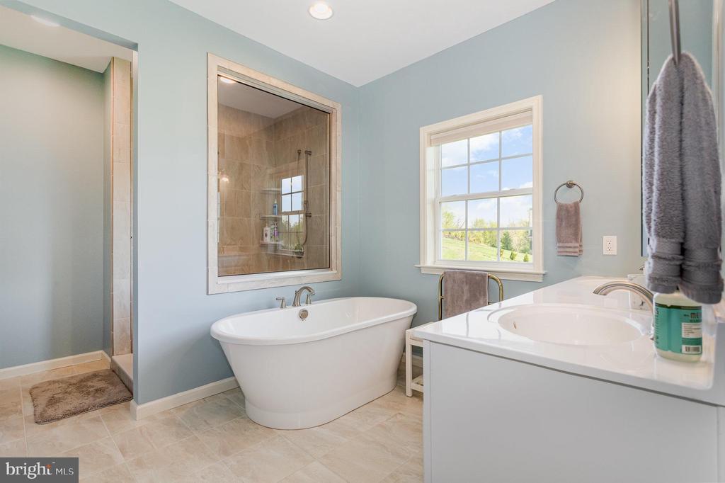 51 COBBLE LANE