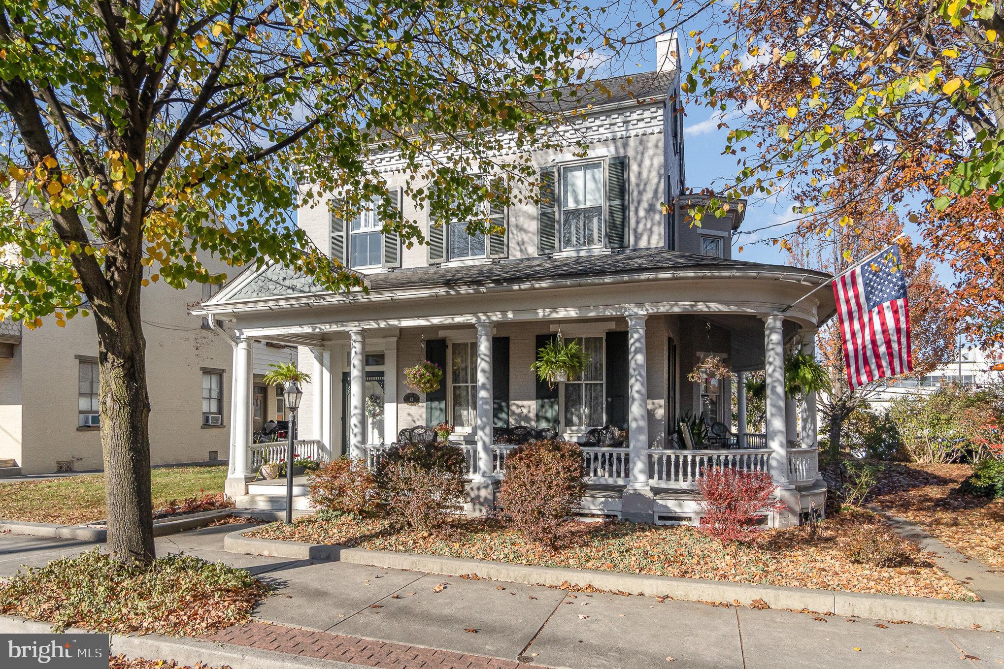 13 W Main St
