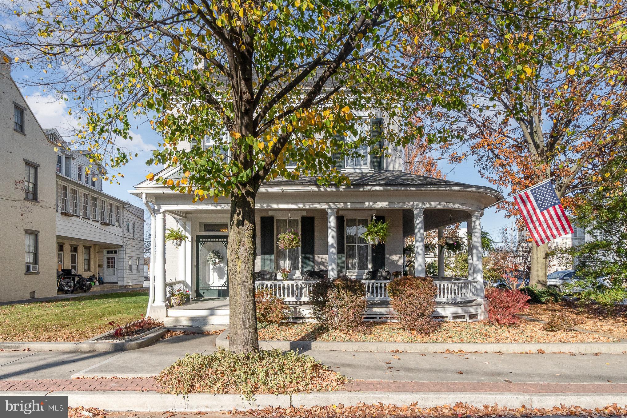 13 W Main St