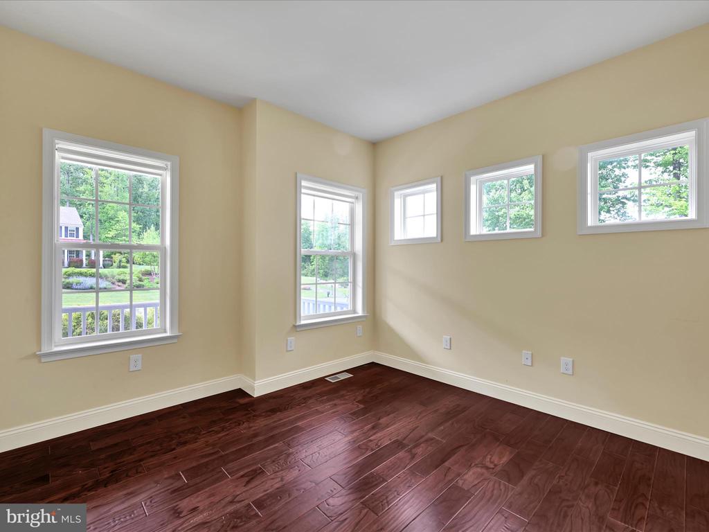 226 CRIMSON LANE