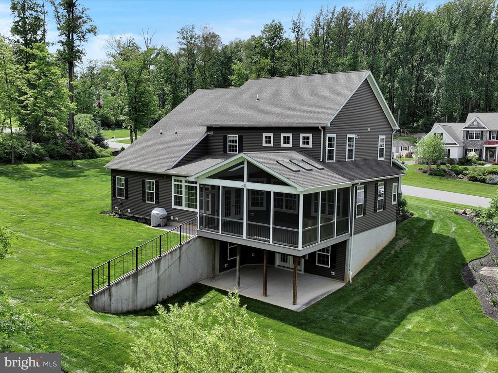 226 CRIMSON LANE