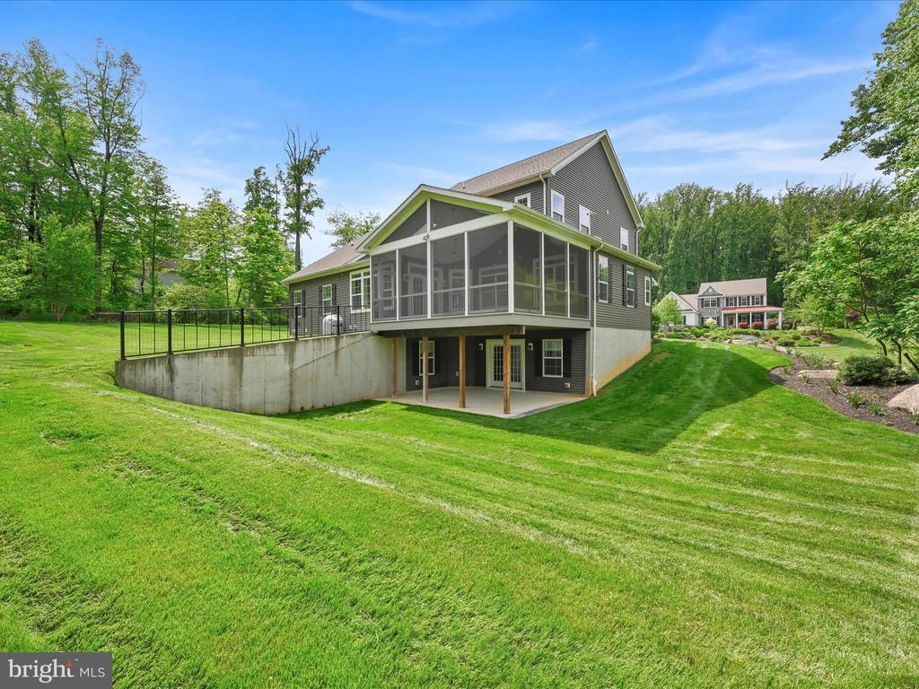 226 CRIMSON LANE