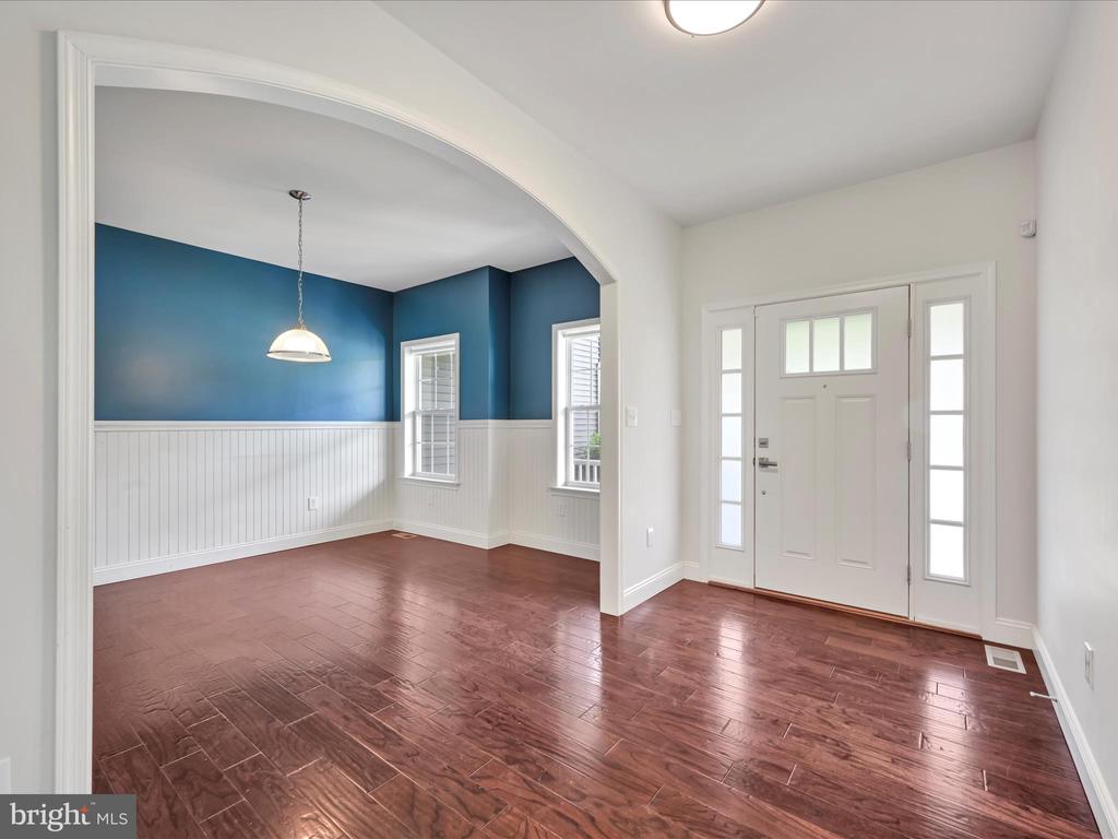 226 CRIMSON LANE