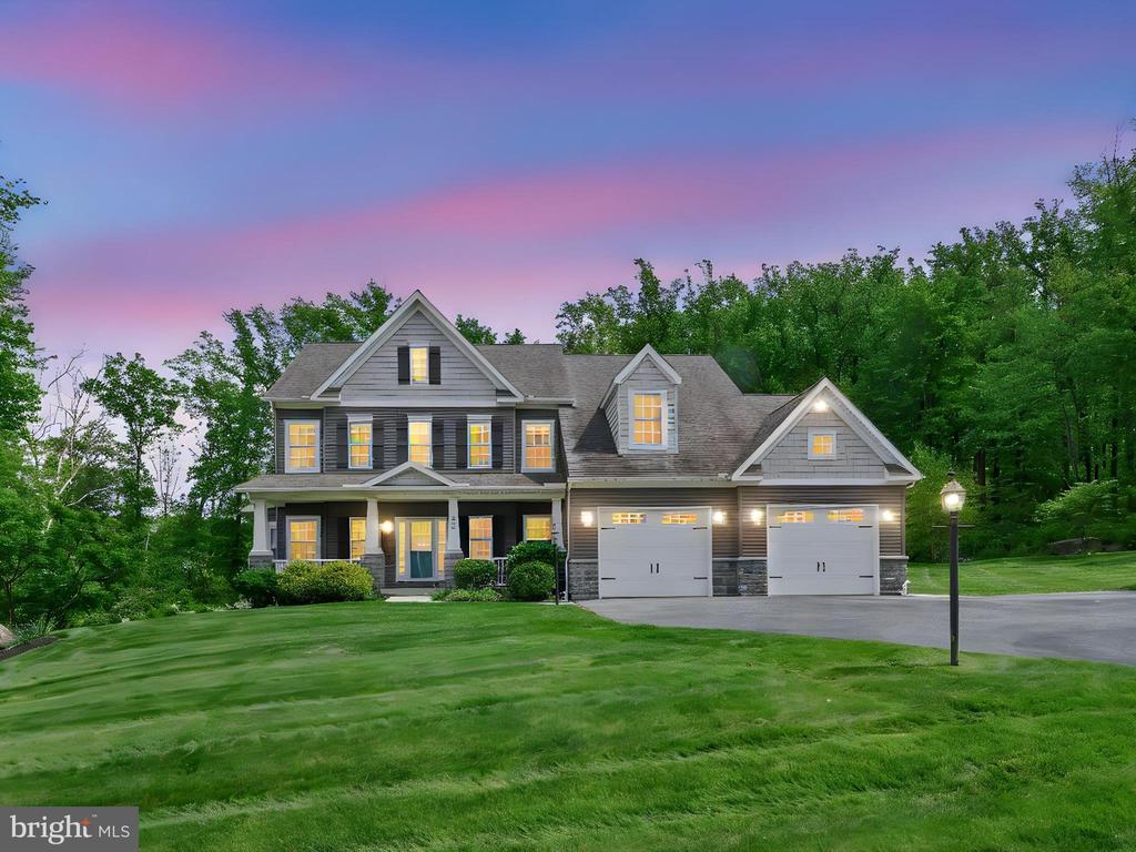 226 CRIMSON LANE