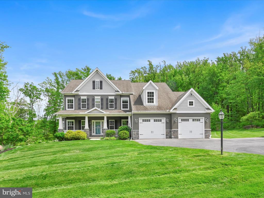 226 CRIMSON LANE