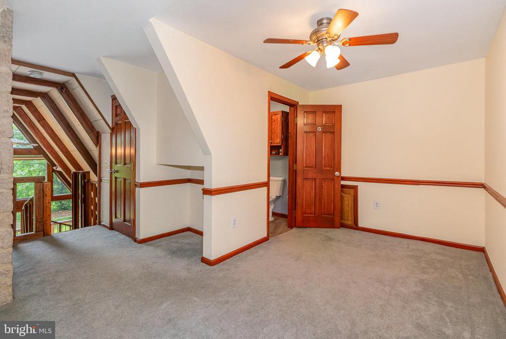 310 INDIAN HEAD ROAD