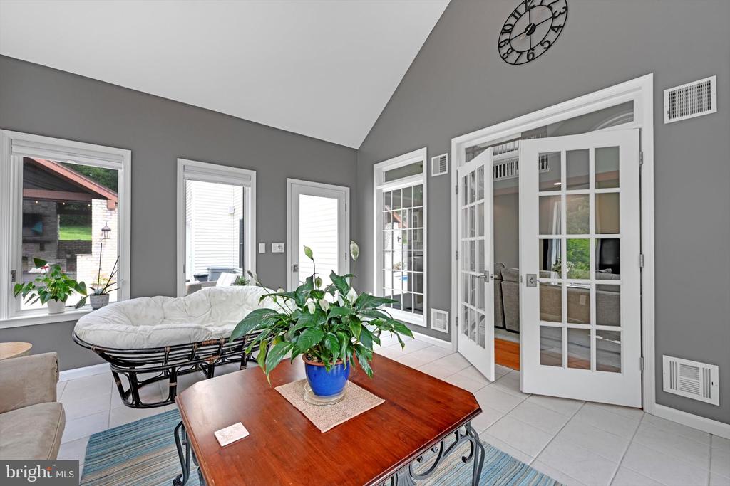 124 SILVER DRIVE