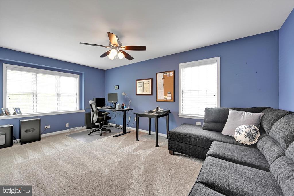 124 SILVER DRIVE