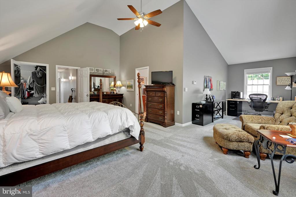 124 SILVER DRIVE