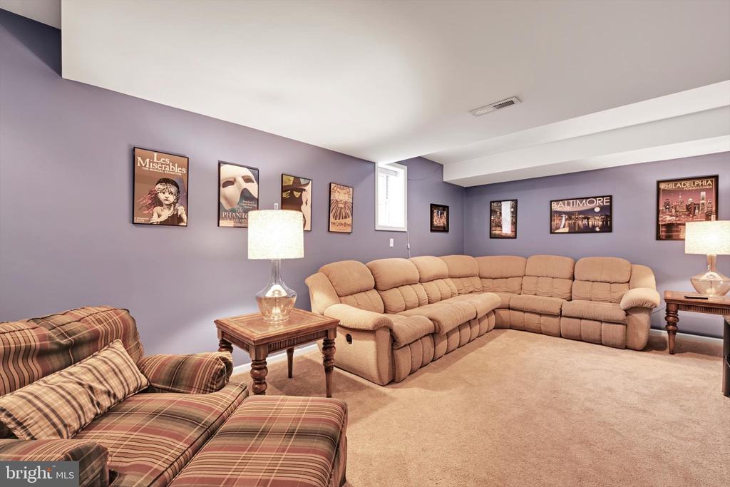 124 SILVER DRIVE