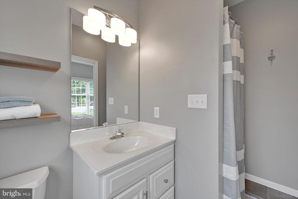 124 SILVER DRIVE
