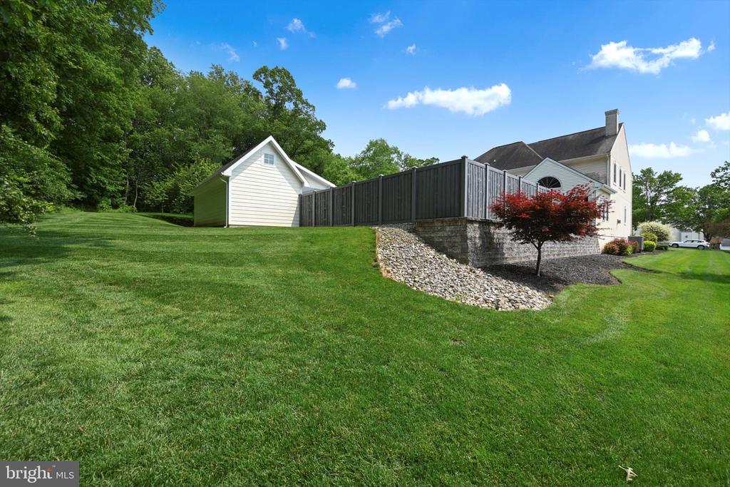 124 SILVER DRIVE