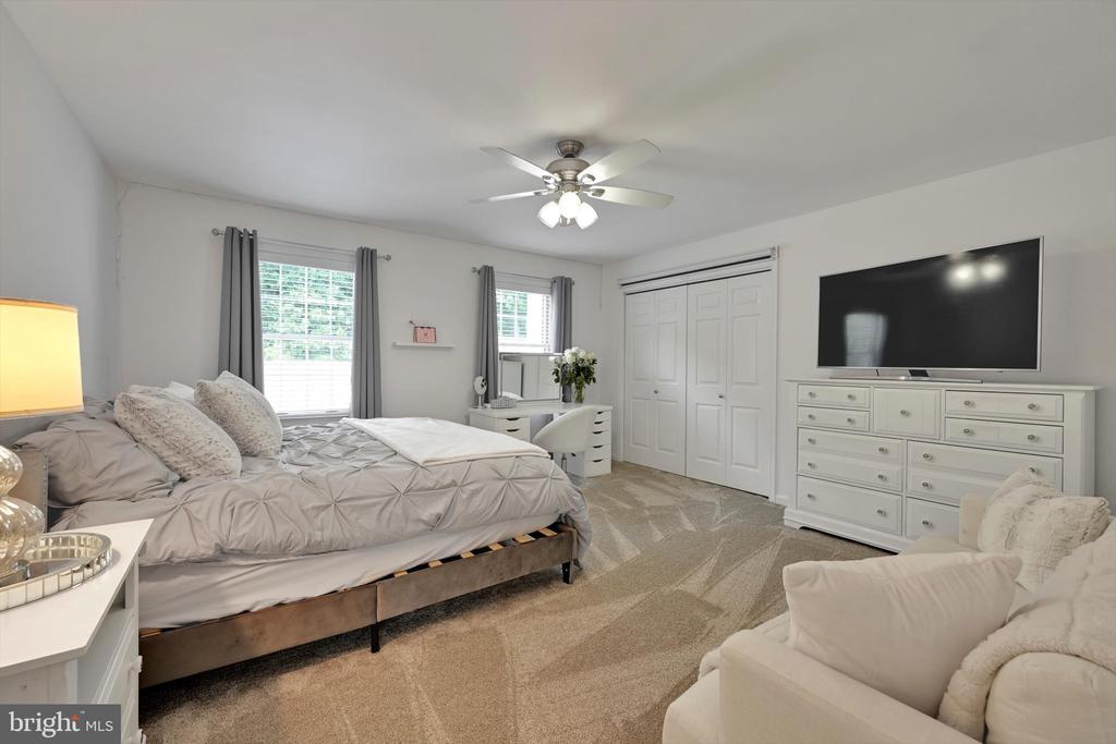 124 SILVER DRIVE