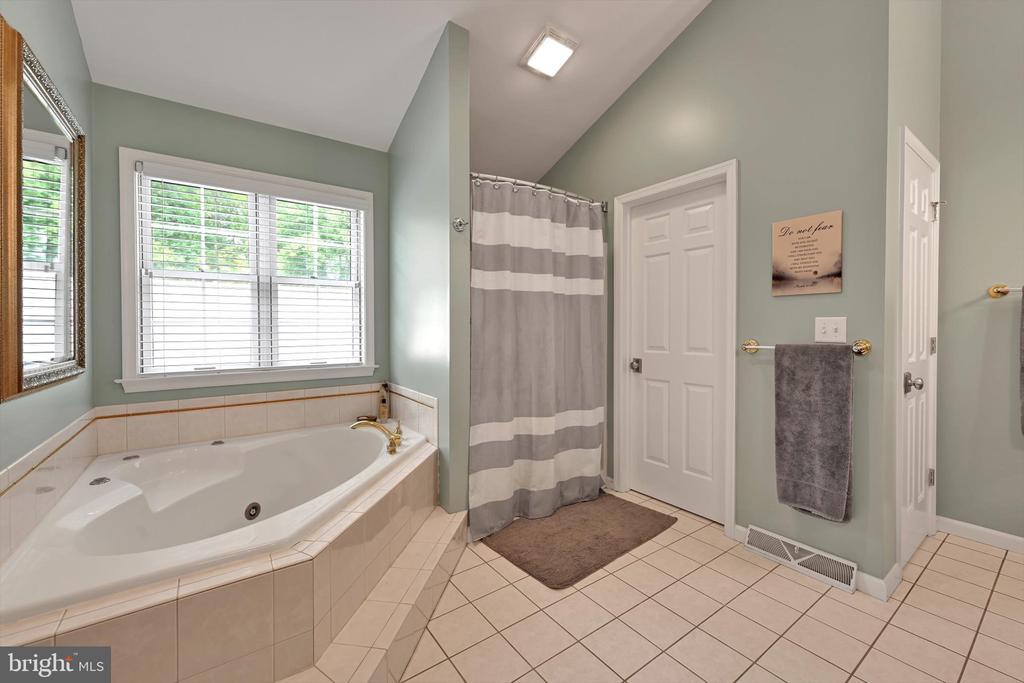 124 SILVER DRIVE