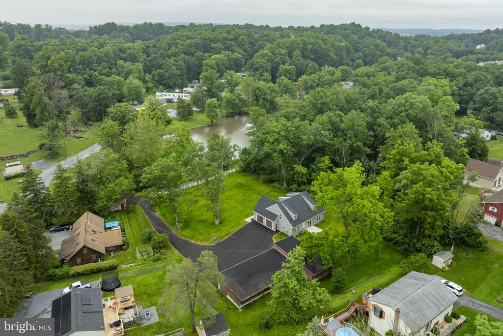 105 LAKE ROAD