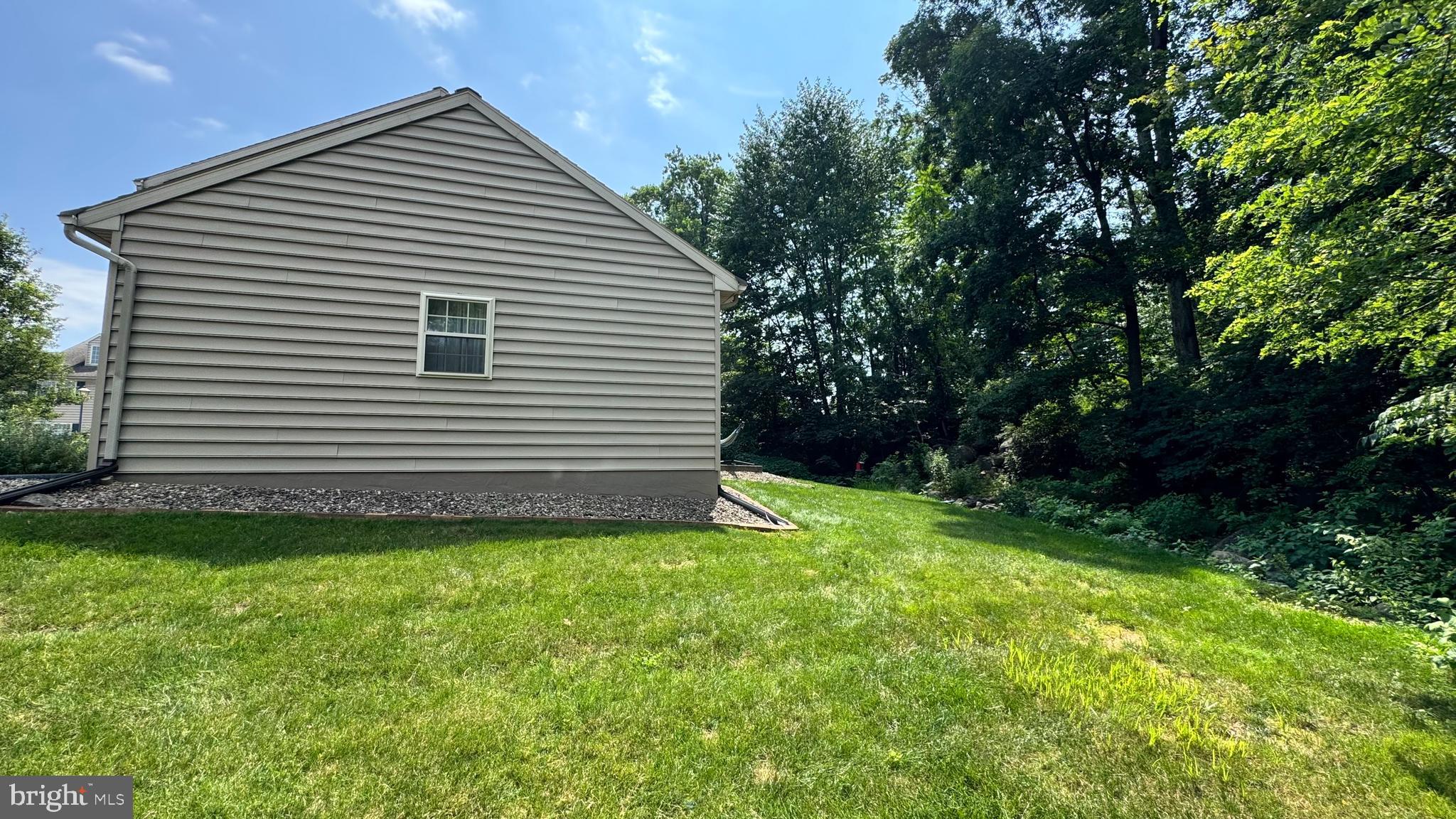34 KING COURT