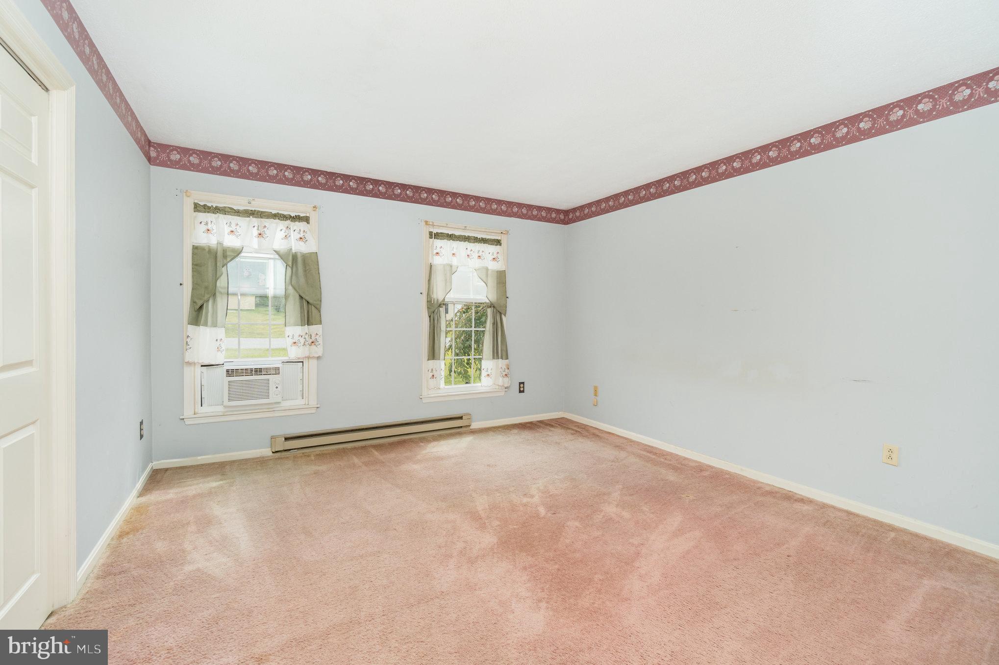 1215 SHETLAND CIRCLE