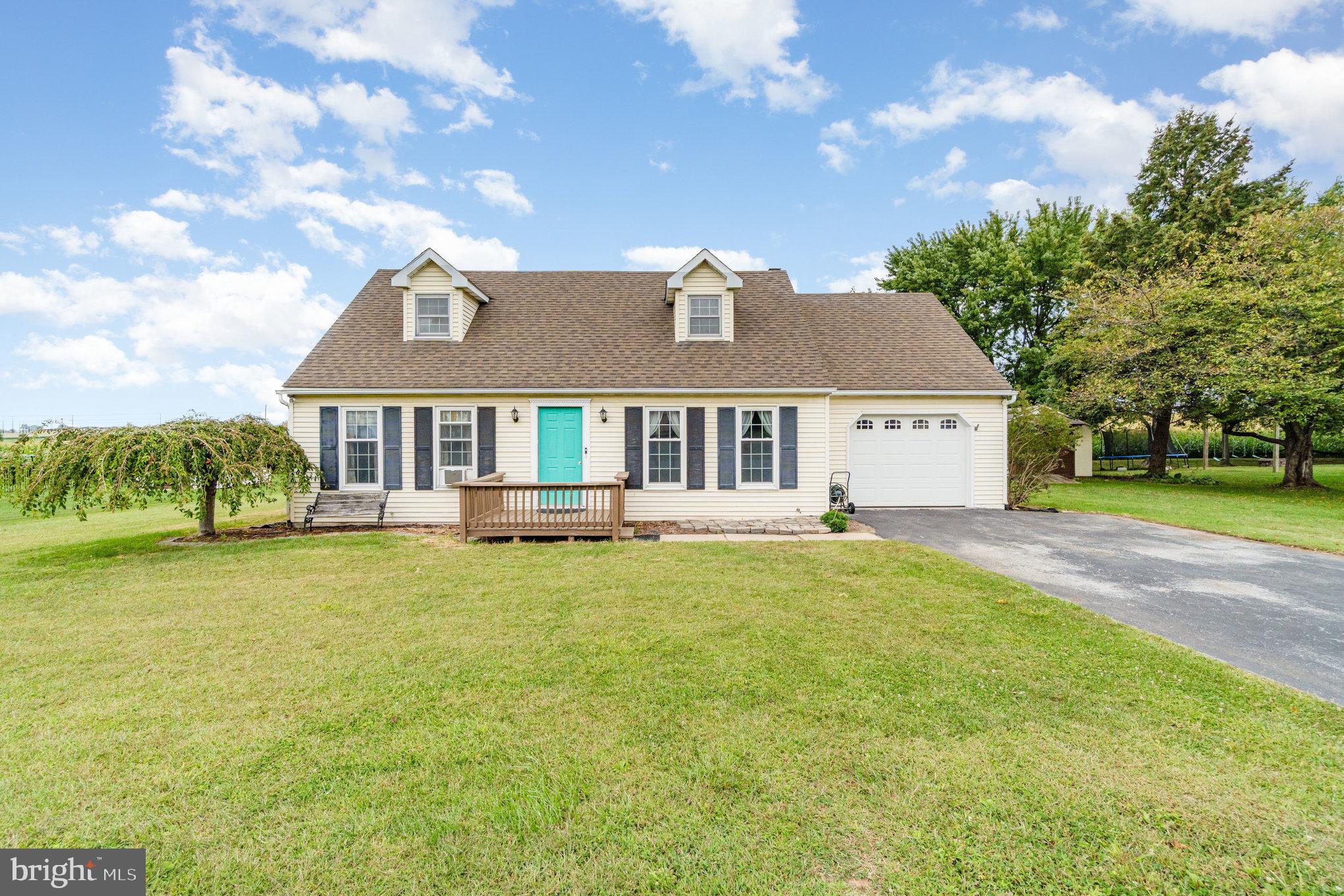 1215 SHETLAND CIRCLE
