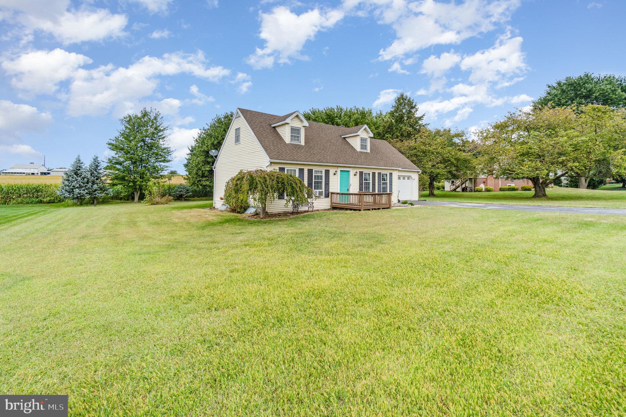 1215 SHETLAND CIRCLE