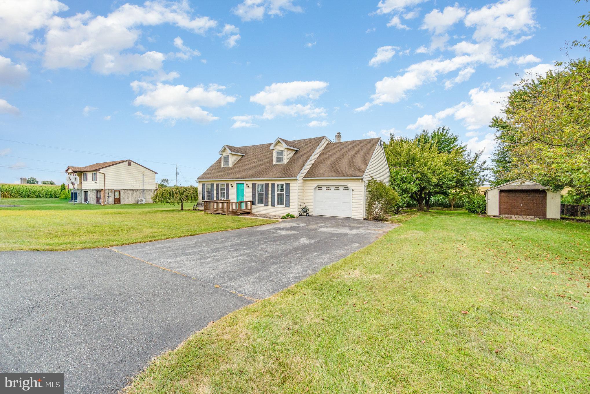 1215 SHETLAND CIRCLE