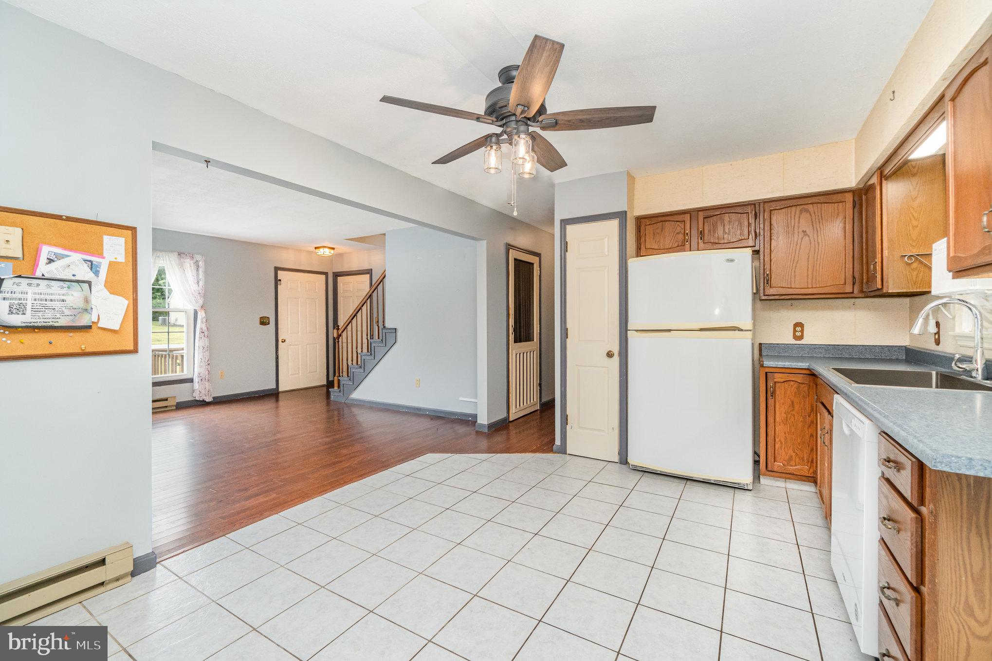 1215 SHETLAND CIRCLE