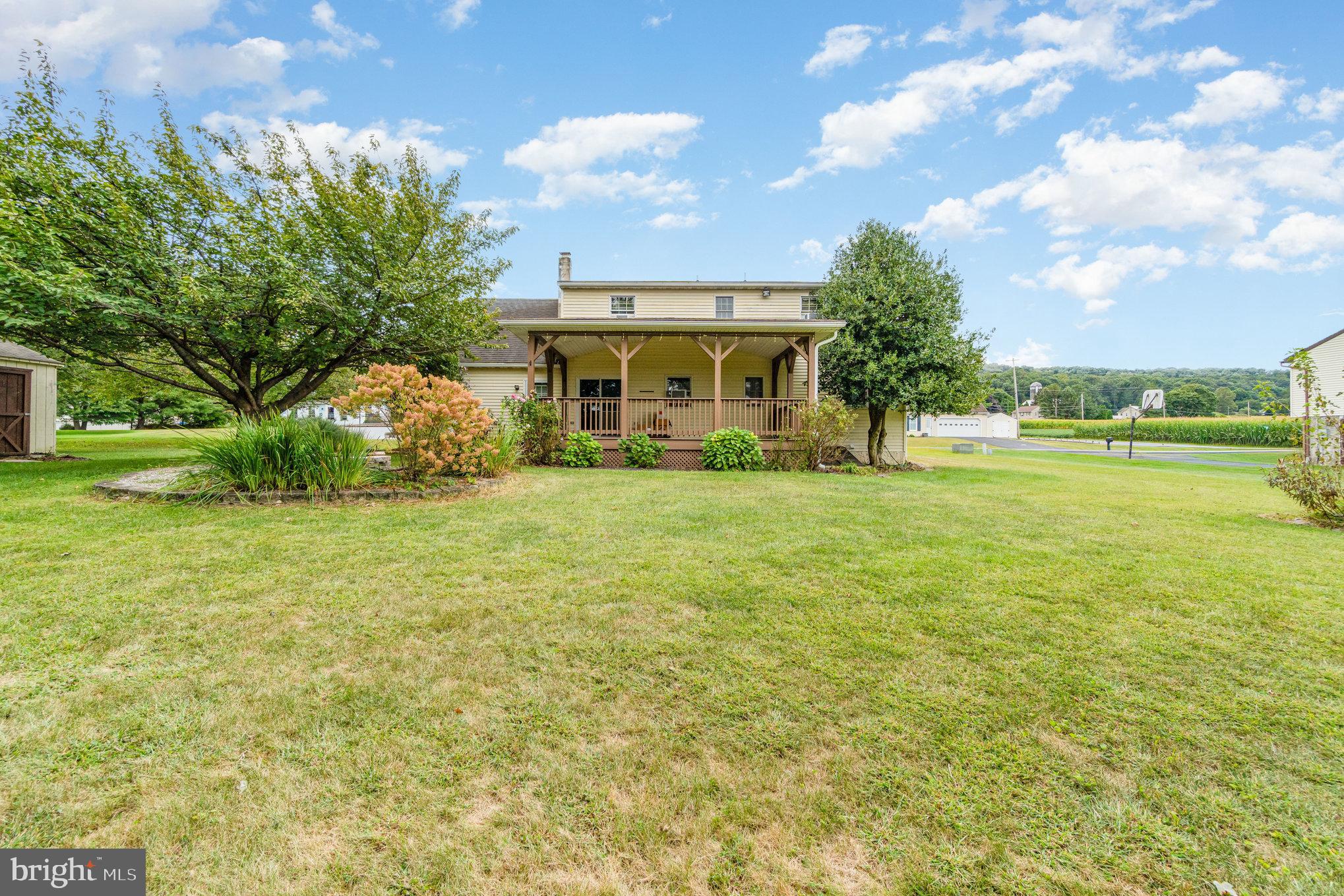 1215 SHETLAND CIRCLE