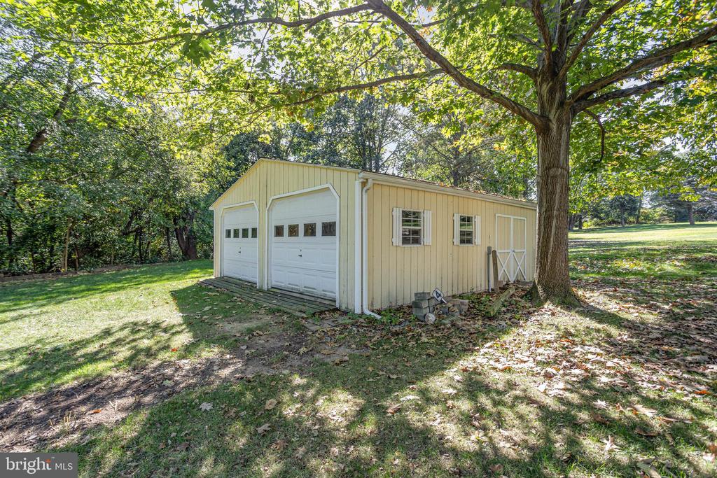 812 SCHWANGER ROAD
