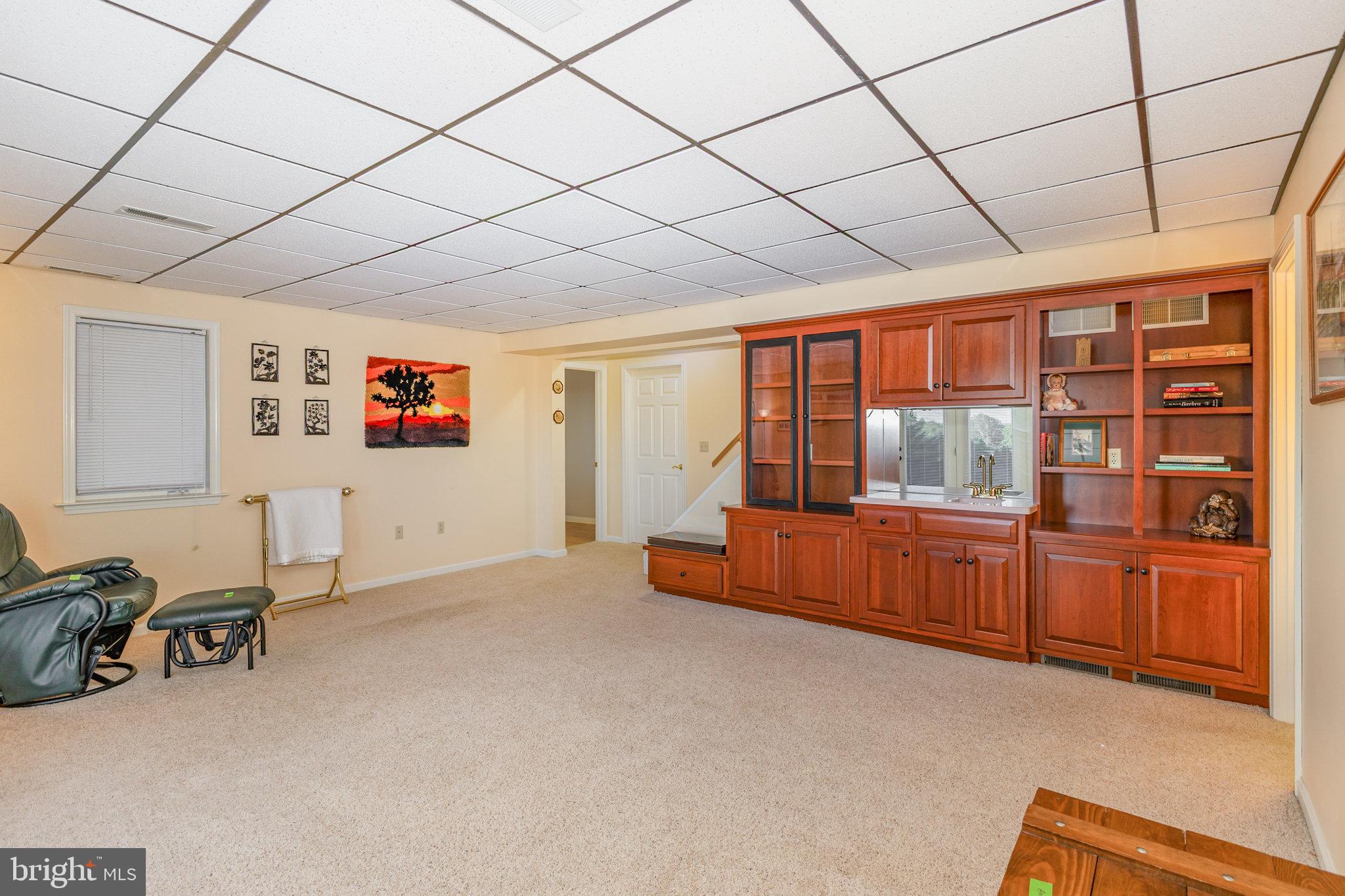 1523 RIDGE ROAD