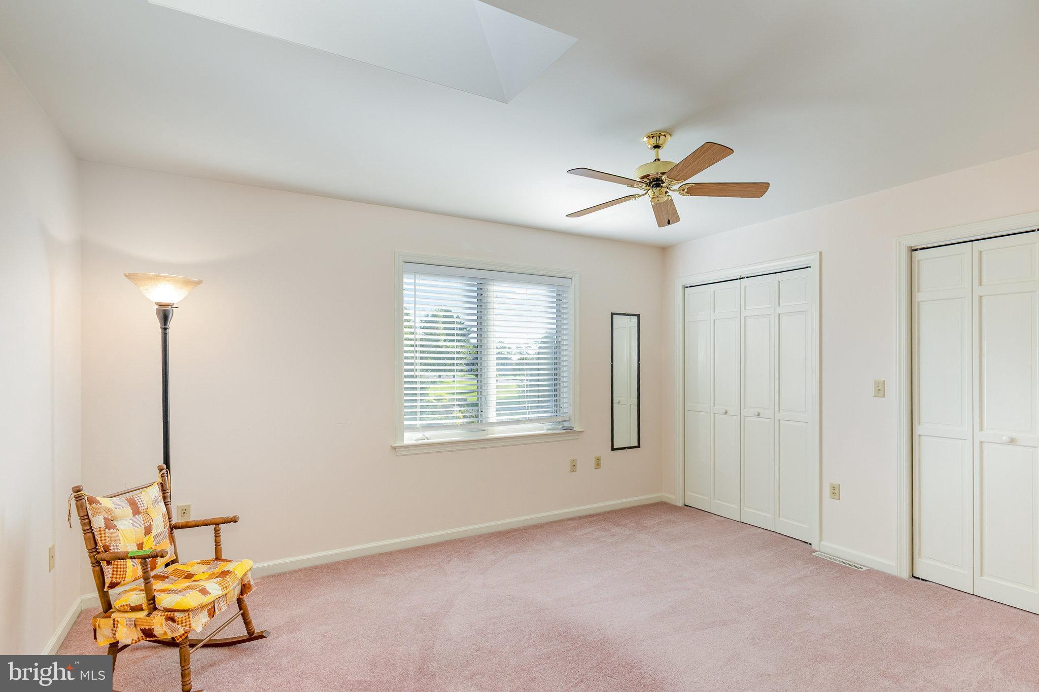 1523 RIDGE ROAD