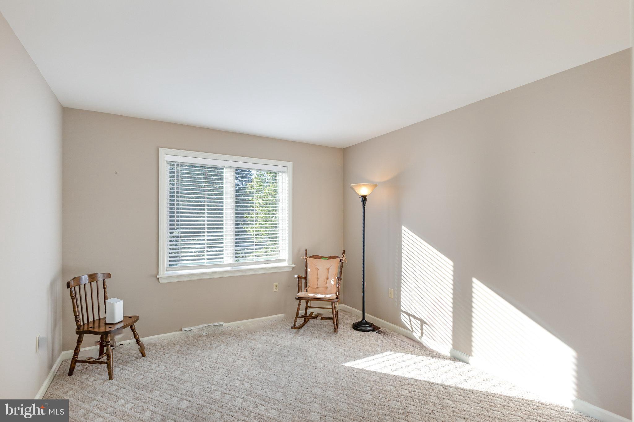 1523 RIDGE ROAD