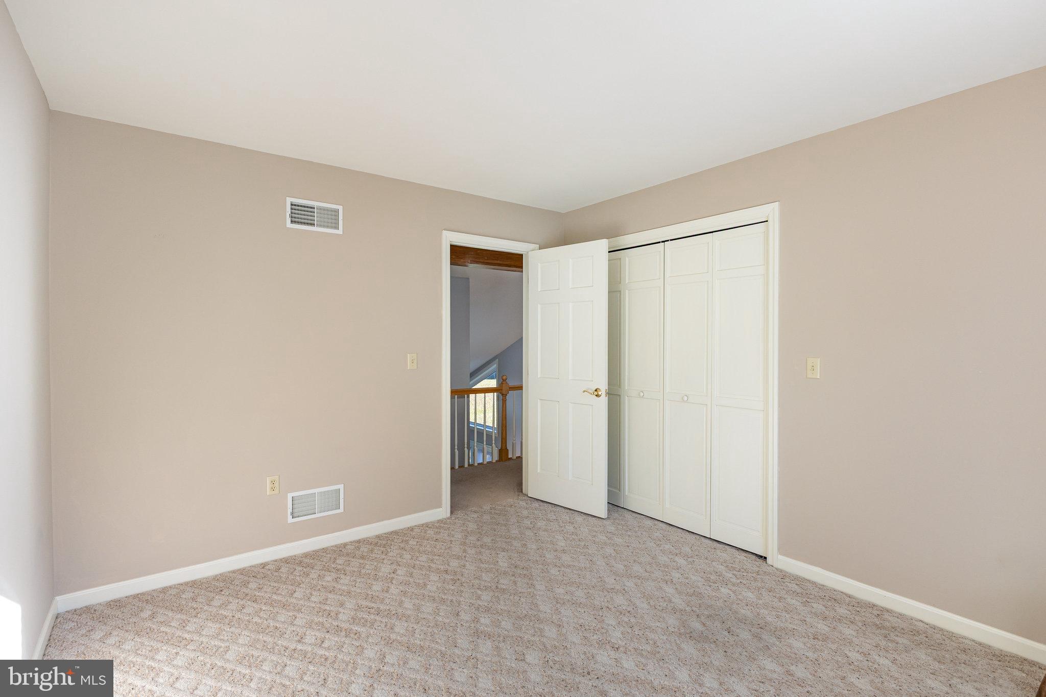 1523 RIDGE ROAD
