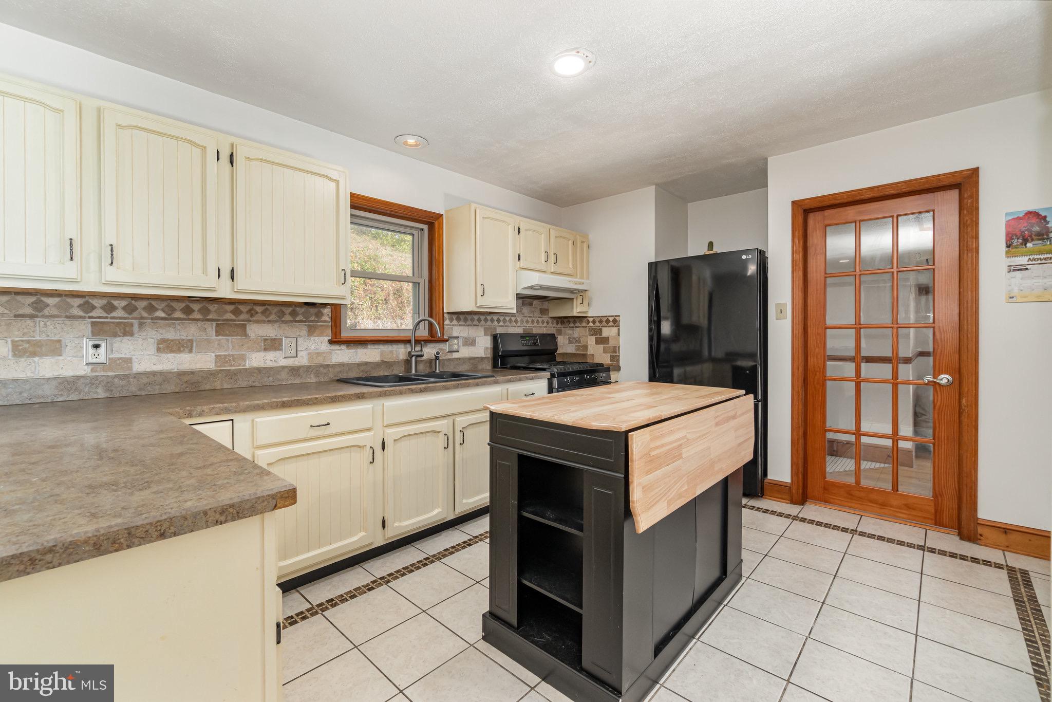 798 BYERLAND CHURCH ROAD