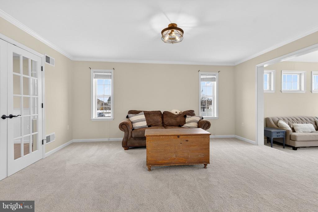 35 SARAH LANE