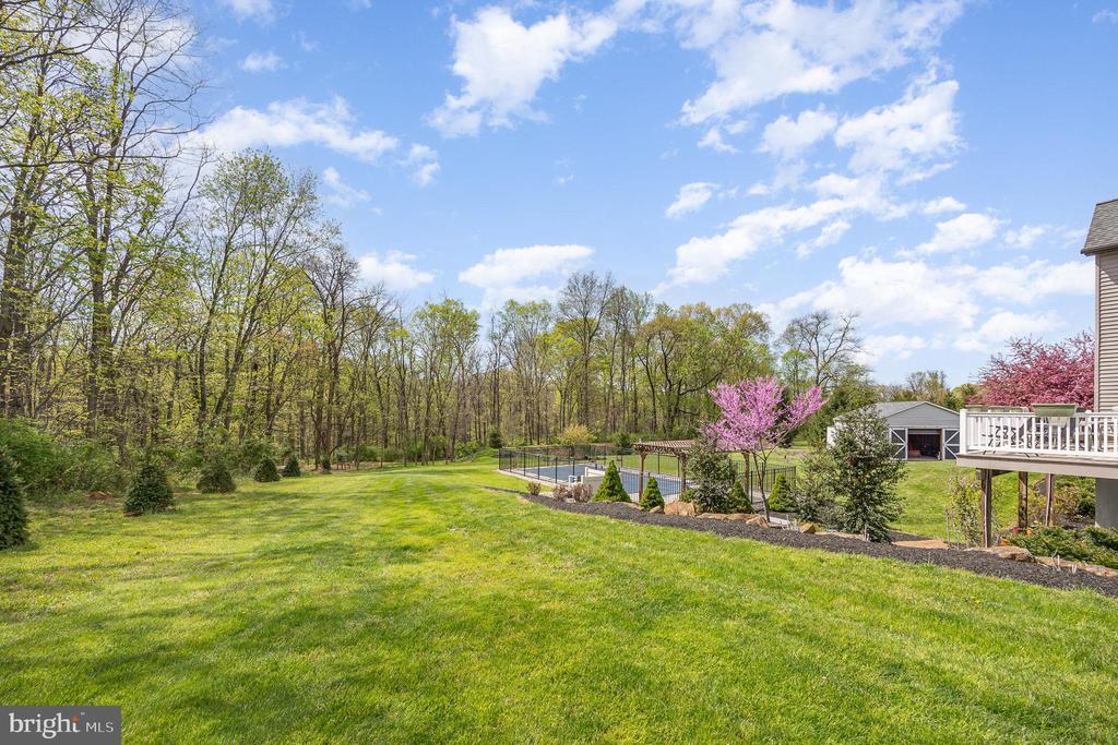 115 MONUMENT DRIVE