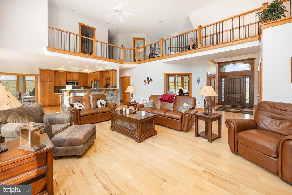 115 MONUMENT DRIVE