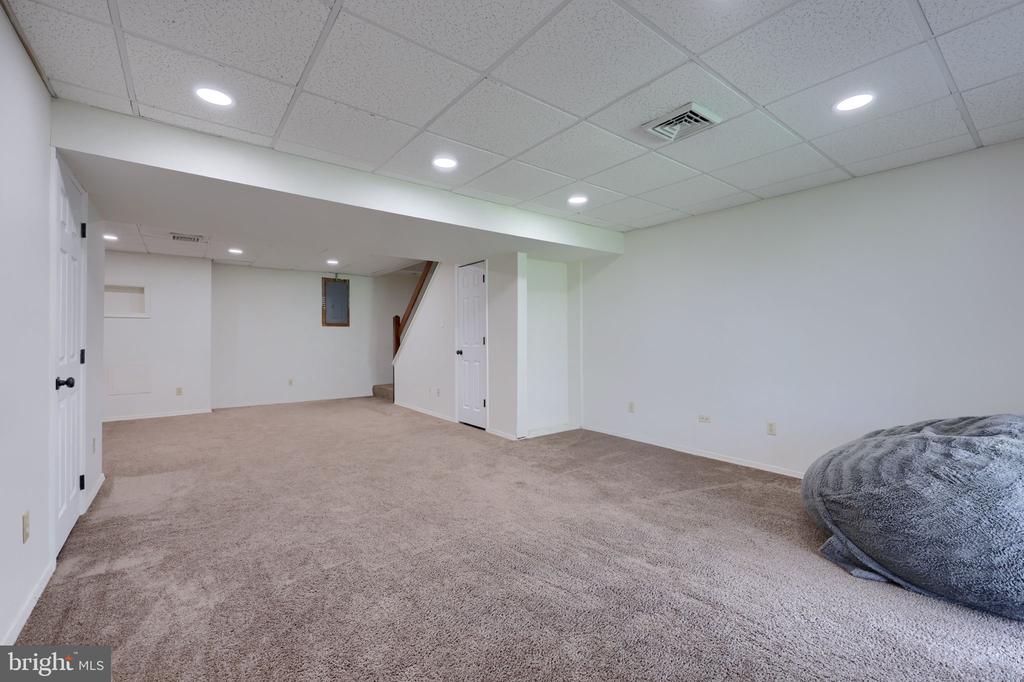 604 ROCKWOOD DRIVE