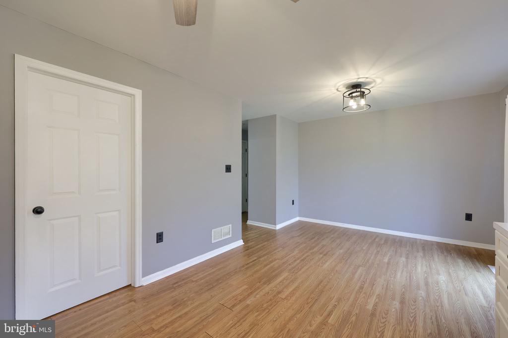 604 ROCKWOOD DRIVE