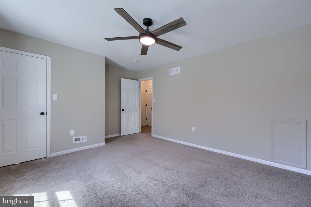 604 ROCKWOOD DRIVE