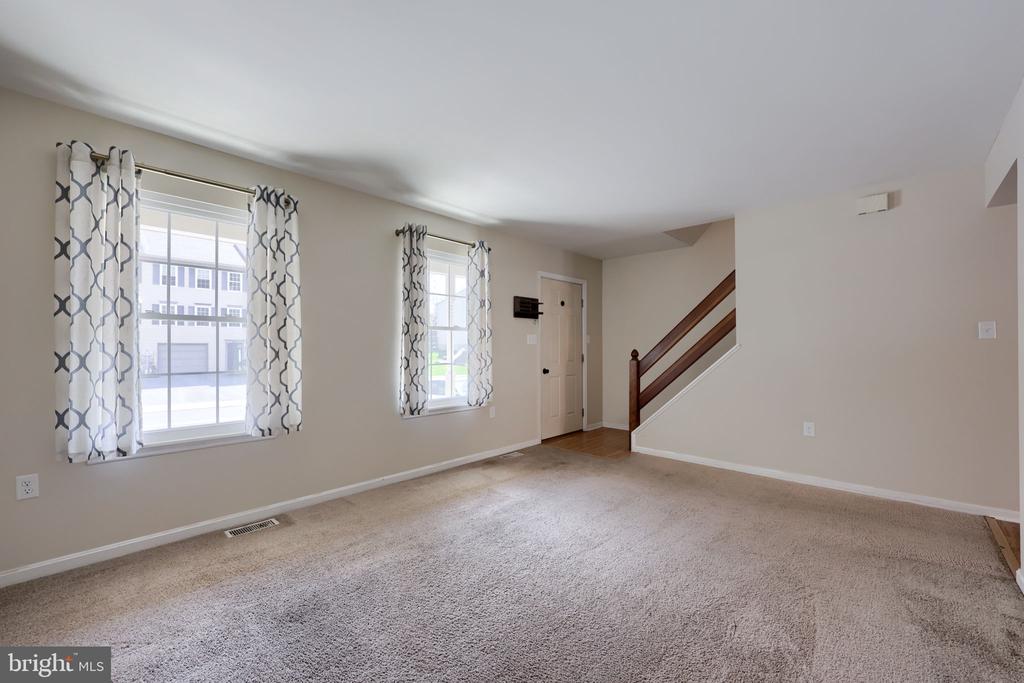 604 ROCKWOOD DRIVE