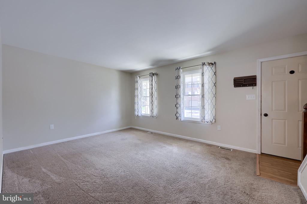 604 ROCKWOOD DRIVE