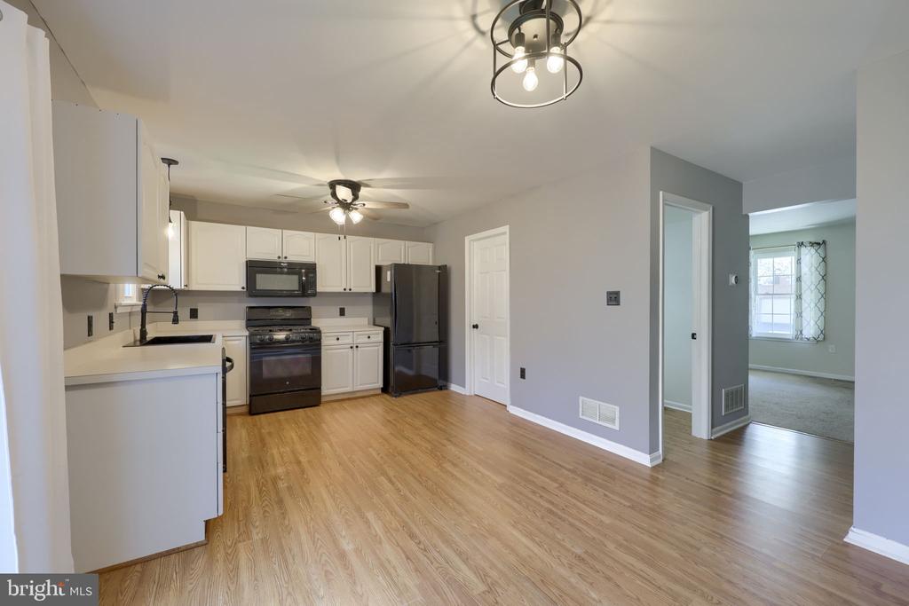 604 ROCKWOOD DRIVE