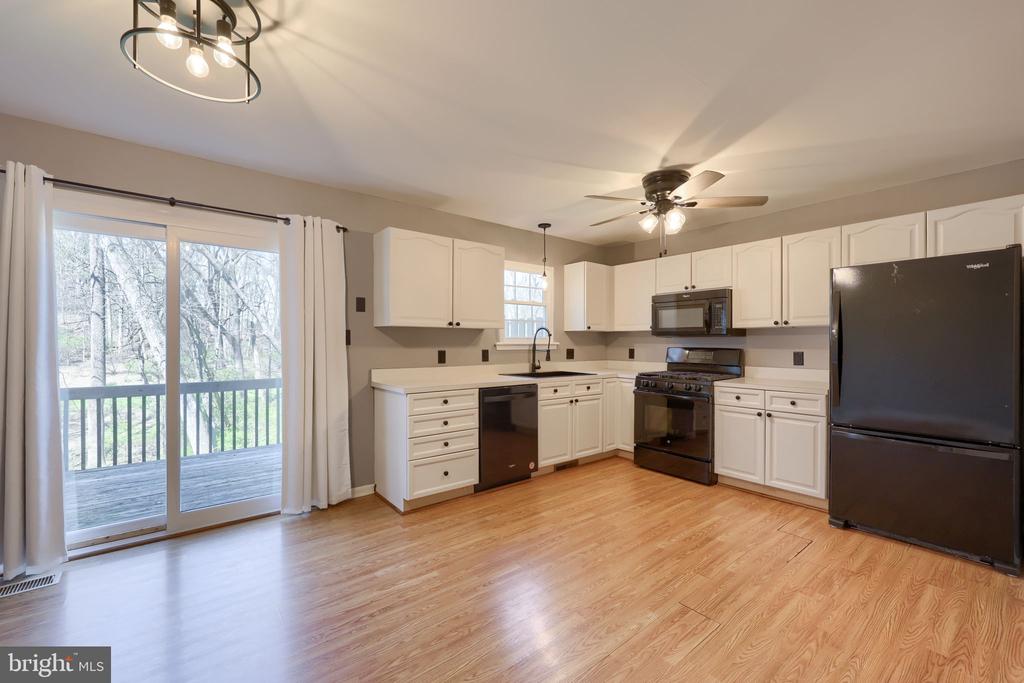 604 ROCKWOOD DRIVE