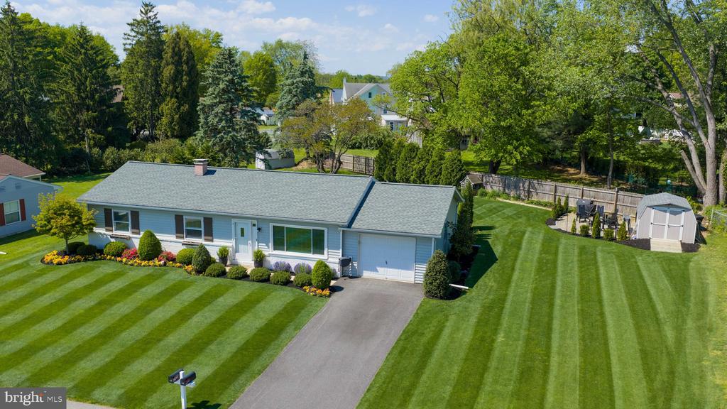 48 VISTA DRIVE