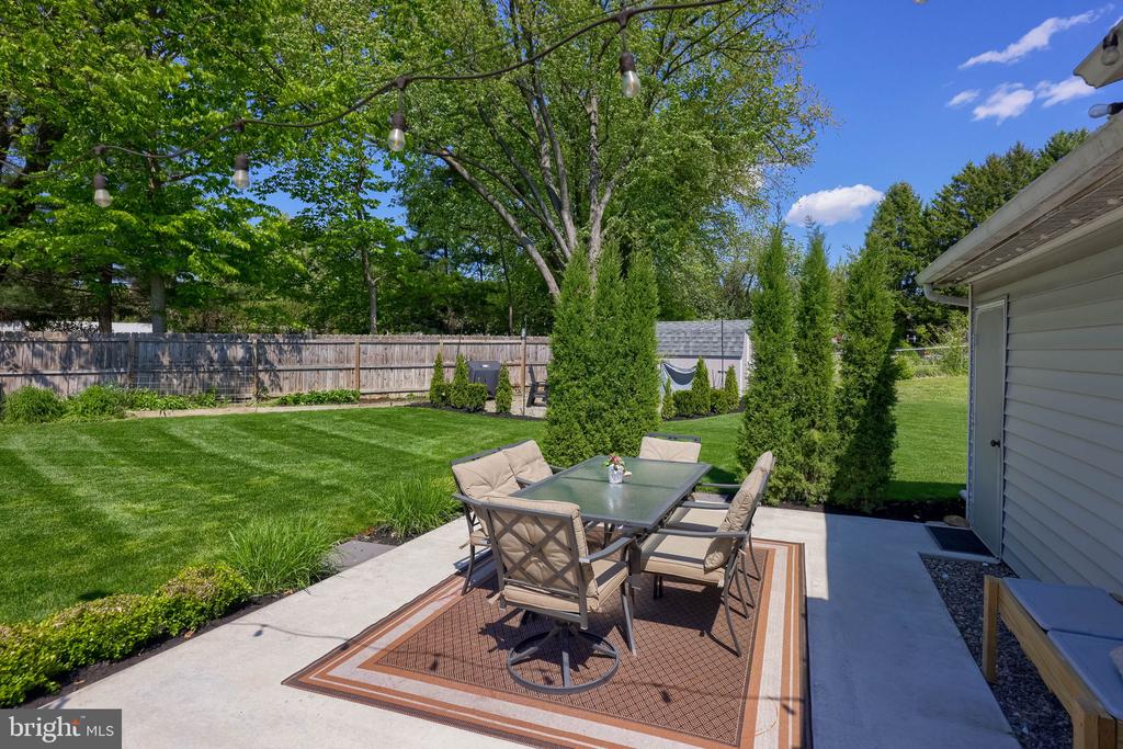 48 VISTA DRIVE