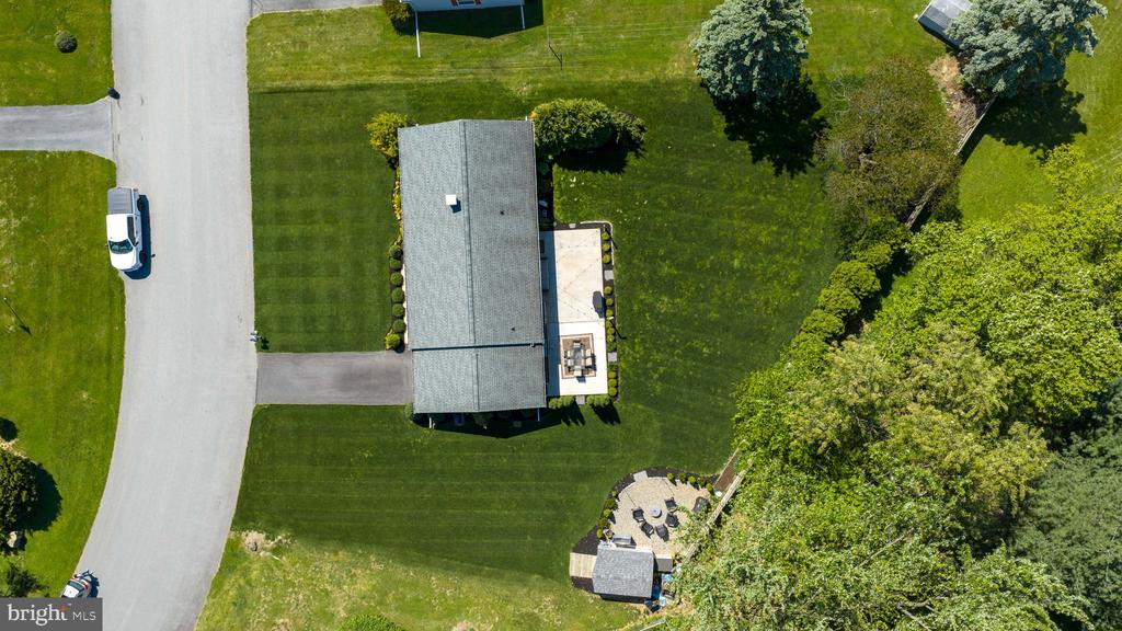 48 VISTA DRIVE