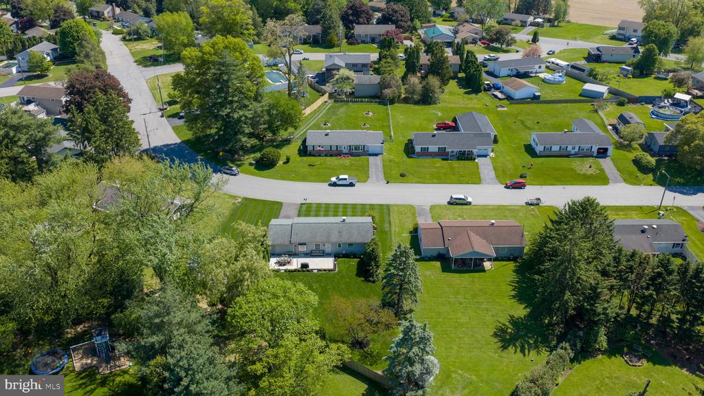 48 VISTA DRIVE