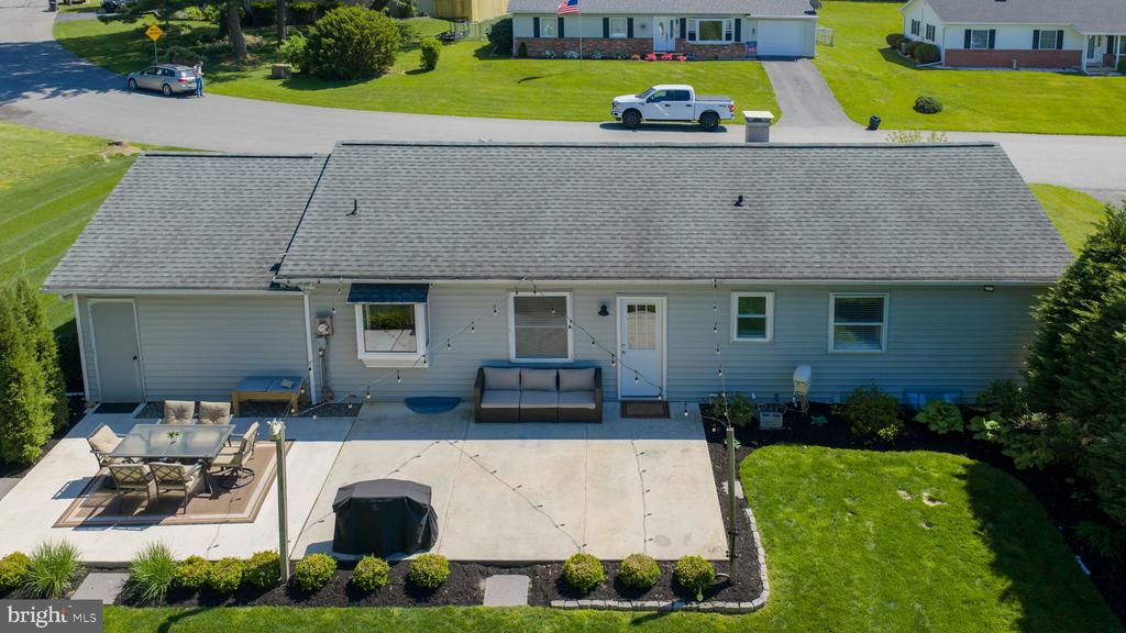 48 VISTA DRIVE