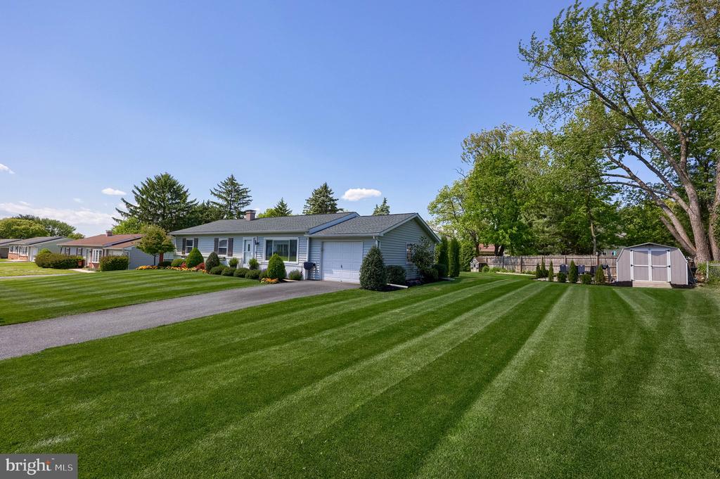 48 VISTA DRIVE