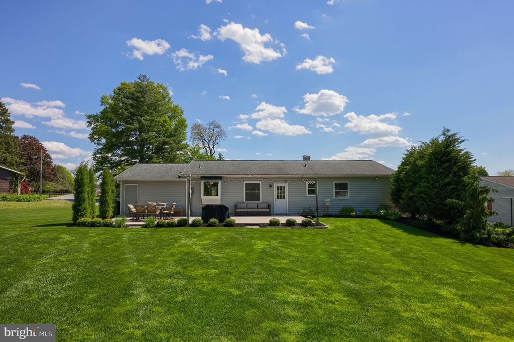 48 VISTA DRIVE